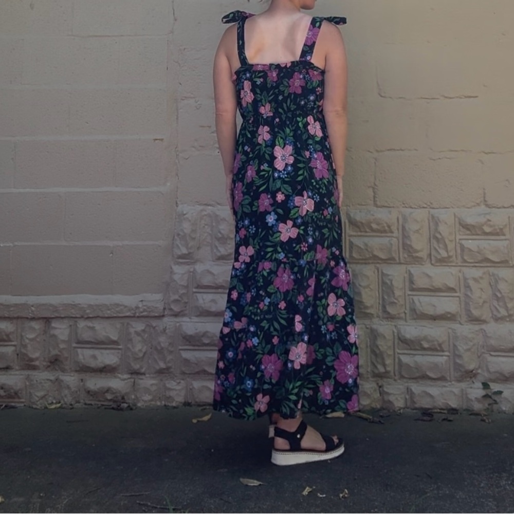 Floral Maxi Dress - Black and Pink - Picture 7 of 7